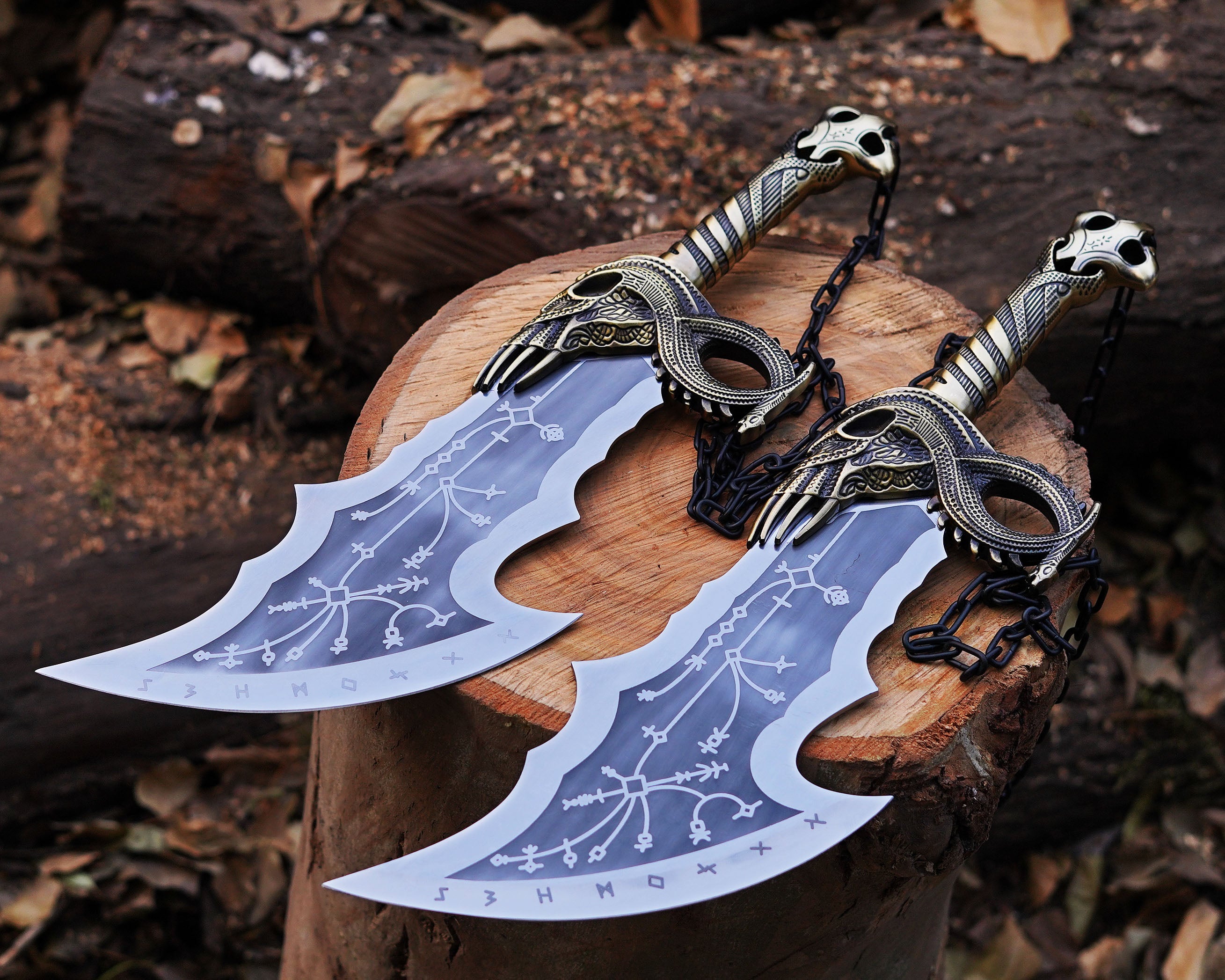 God of War Blades of Chaos Metal - Kratos Twin Blades Cosplay - Now Only $190.00 (21% OFF)