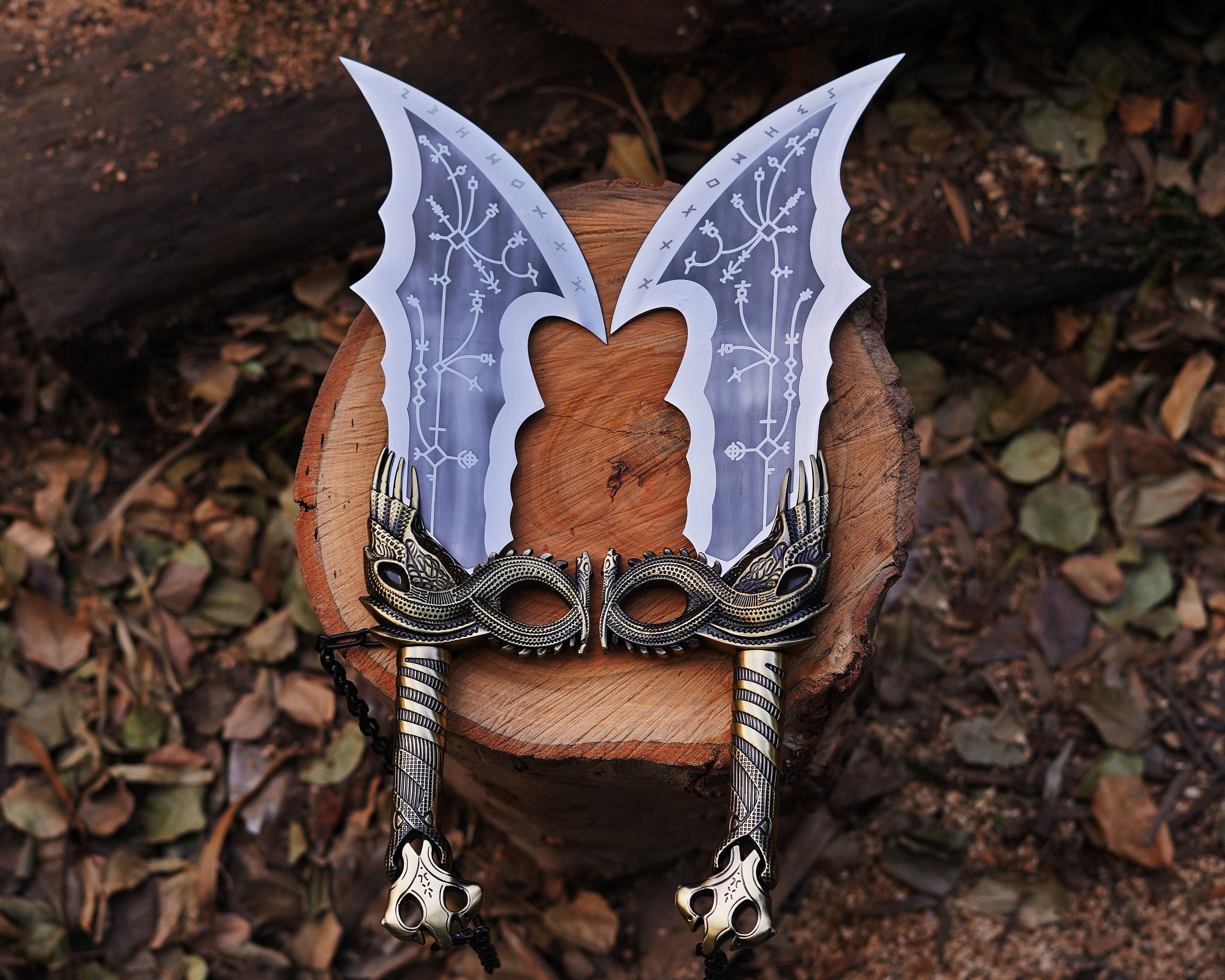 God of War Blades of Chaos Metal - Kratos Twin Blades Cosplay - Now Only $190.00 (21% OFF)