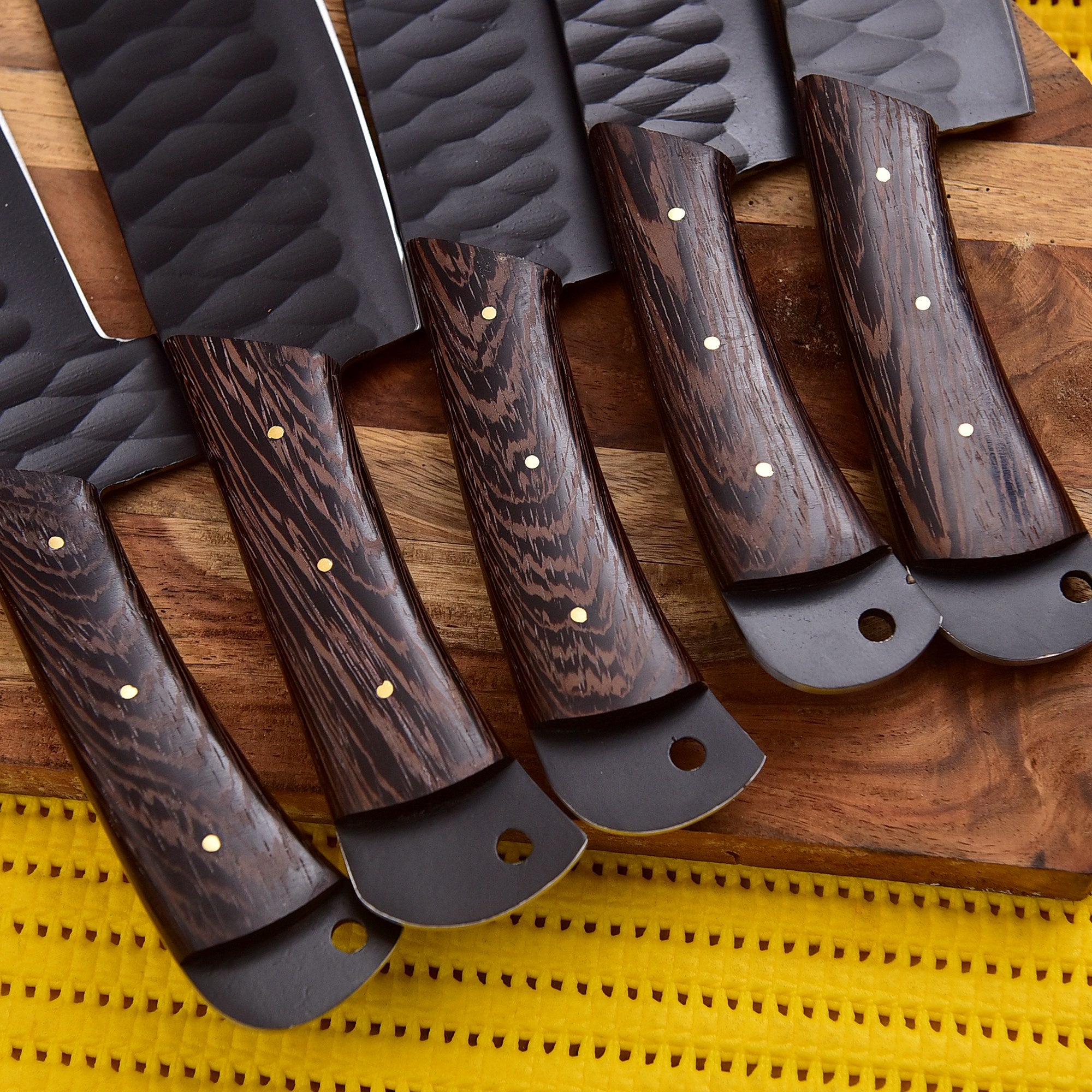 Best Knife Set for Chefs – Carbon Steel 5PC Set with Premium Rolling Leather Bag – Just $145.26