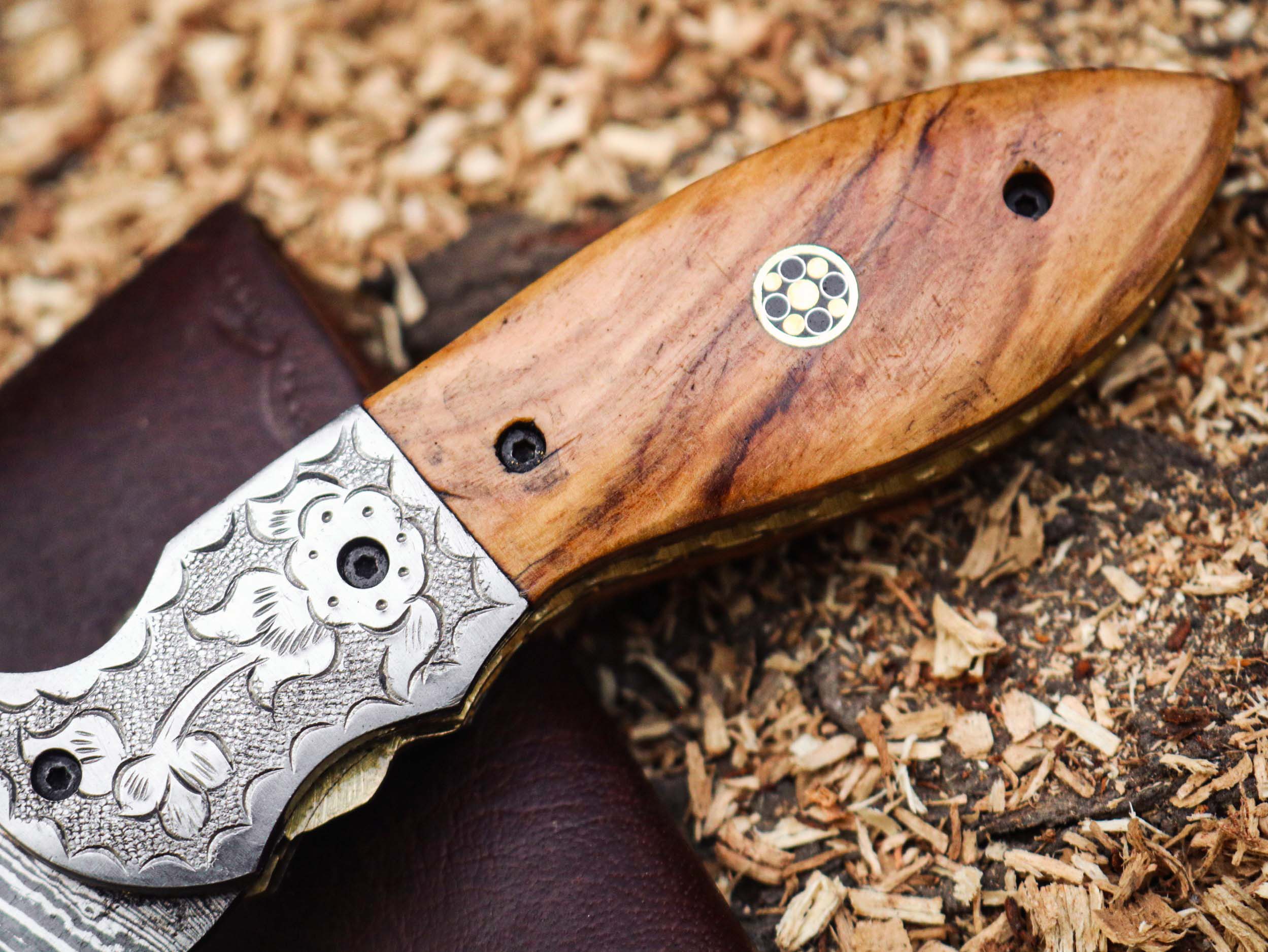 Handcrafted Damascus Steel Folding Knife: Precision and Artistry in Every Fold – Just $84