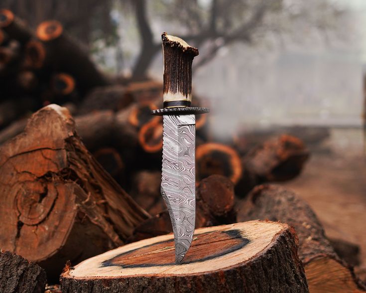 Hand Forged Damascus Steel  hunting  Knife , Custom Handmade Damascus Steel Hunting Knife With Stag Horn Handle.