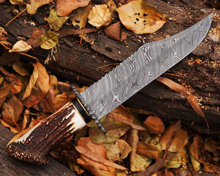 Hand Forged Damascus Steel  hunting  Knife , Custom Handmade Damascus Steel Hunting Knife With Stag Horn Handle.