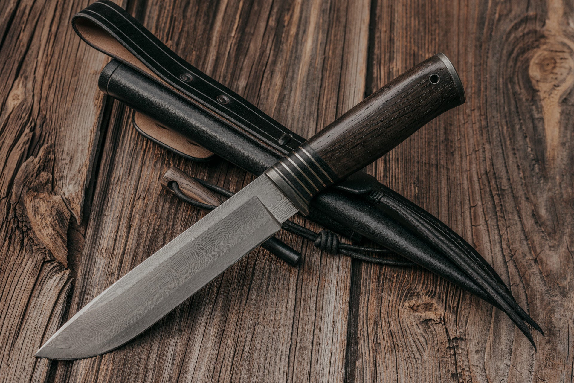 Stainless Damascus Taiga knife with Flint Striker