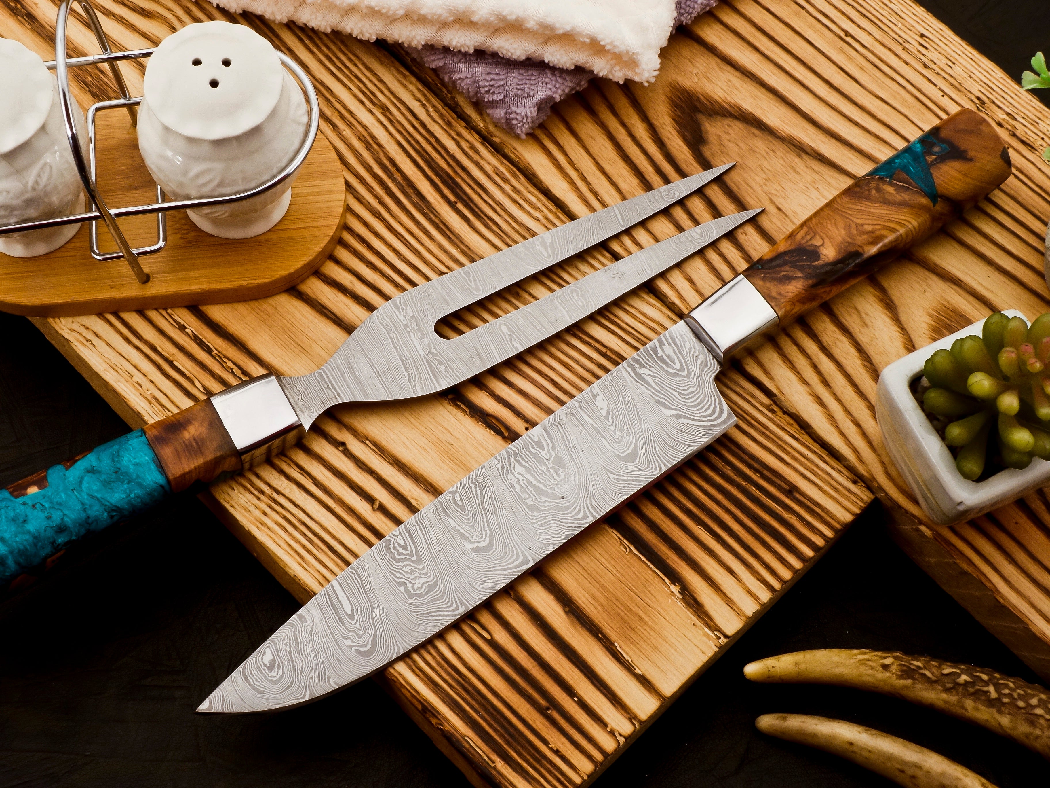 Best Knife Set for BBQ & Roasting – Handmade Damascus Steel Carving Knife and Fork Set (2PC) – Just $90.00